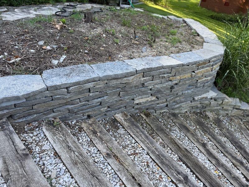 Transform Your Yard with Flagstone Retaining Walls