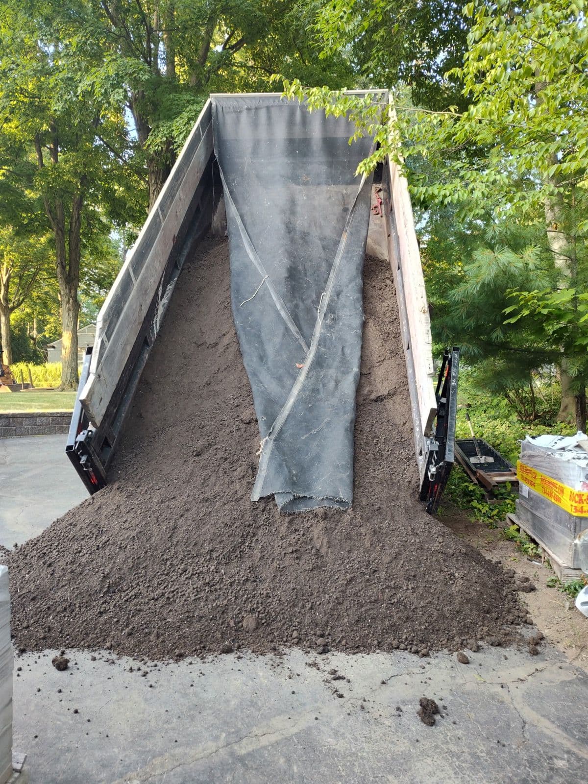 Fresh Soil Delivery for Impeccable Lawns image